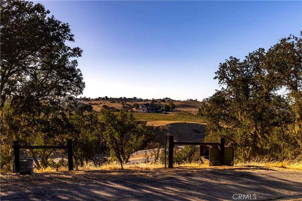 7485 Monterey Road Paso Robles, CA 93446 - Photo 42 of 50 Gallery Image 42