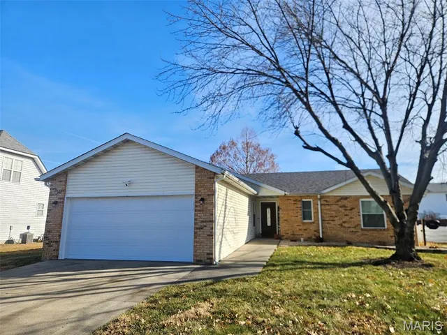 $199,900 | 120 North 7th Street, Dupo, IL 62239