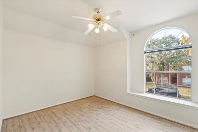 $2,300 | 1019 Norfolk Drive, Pearland, TX 77584