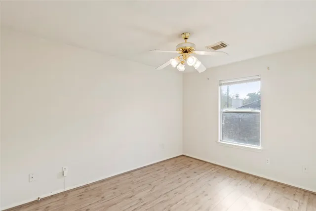 $2,300 | 1019 Norfolk Drive, Pearland, TX 77584