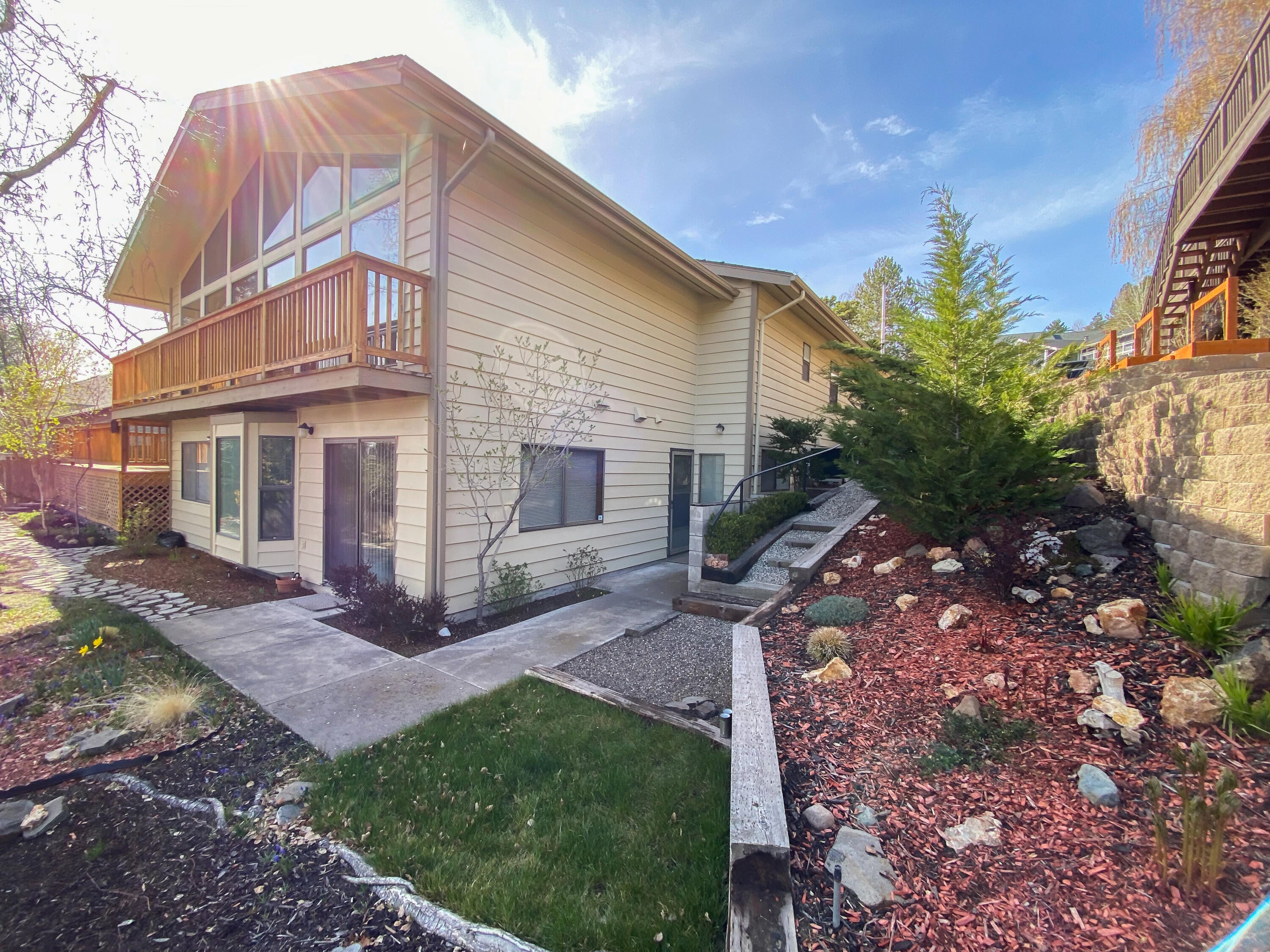159 Ridgecrest Drive Klamath Falls, OR 97601 - Photo 3 of 123 4