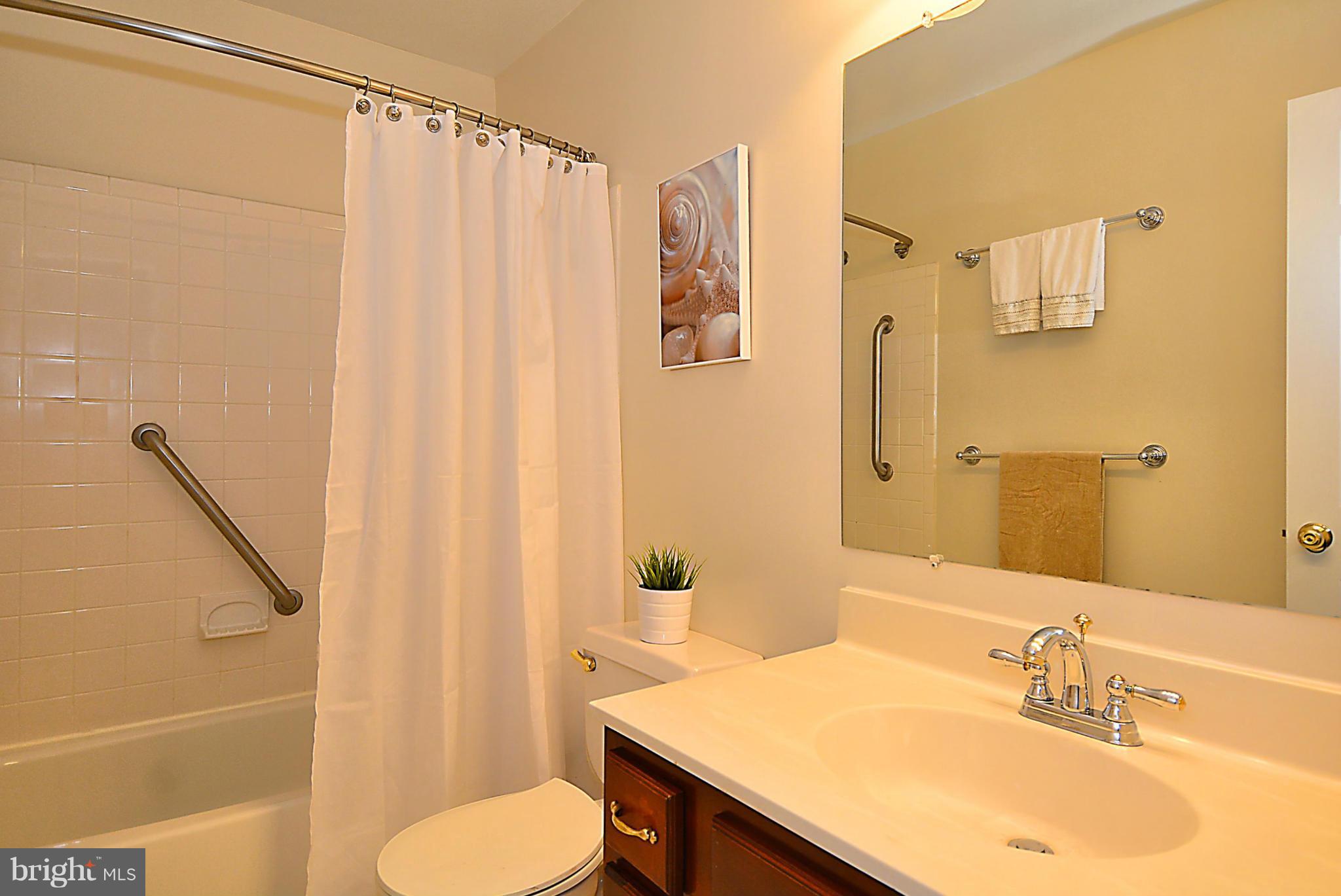 16810 Excaliber Way Sandy Spring, MD 20860 - Photo 23 of 30 Hall Bath