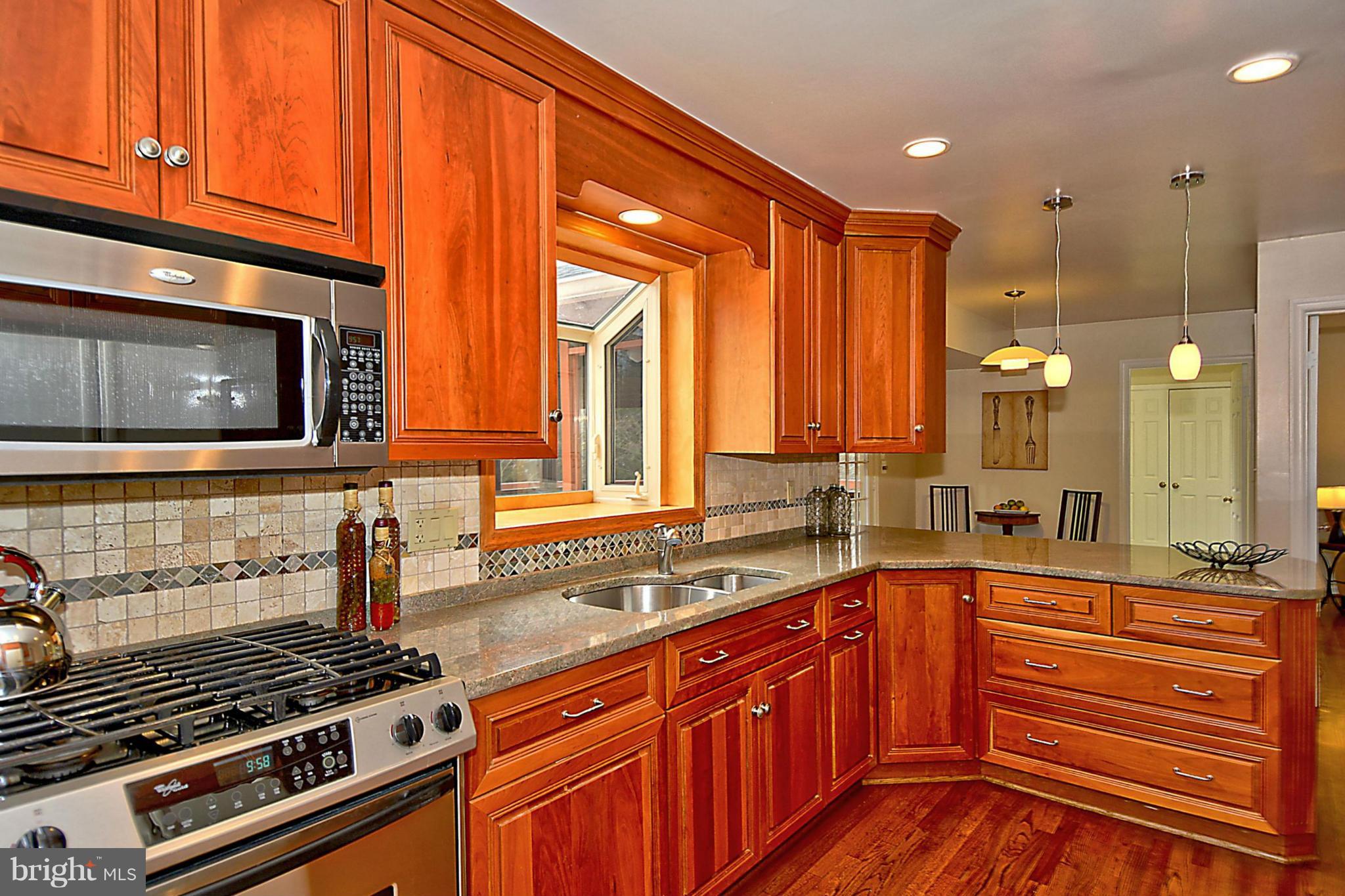16810 Excaliber Way Sandy Spring, MD 20860 - Photo 9 of 30 Kitchen