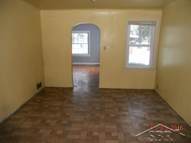 3830 South Washington Road Saginaw, MI 48601 - Photo 3 of 11 31282979-2.JPG