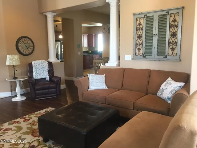 $2,300 | 5939 Quintessa Court, Sparks, NV 89436