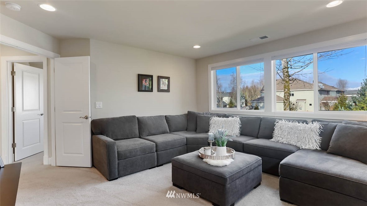 5610 Northeast 2nd Court Renton, WA 98059 - Photo 15 of 29