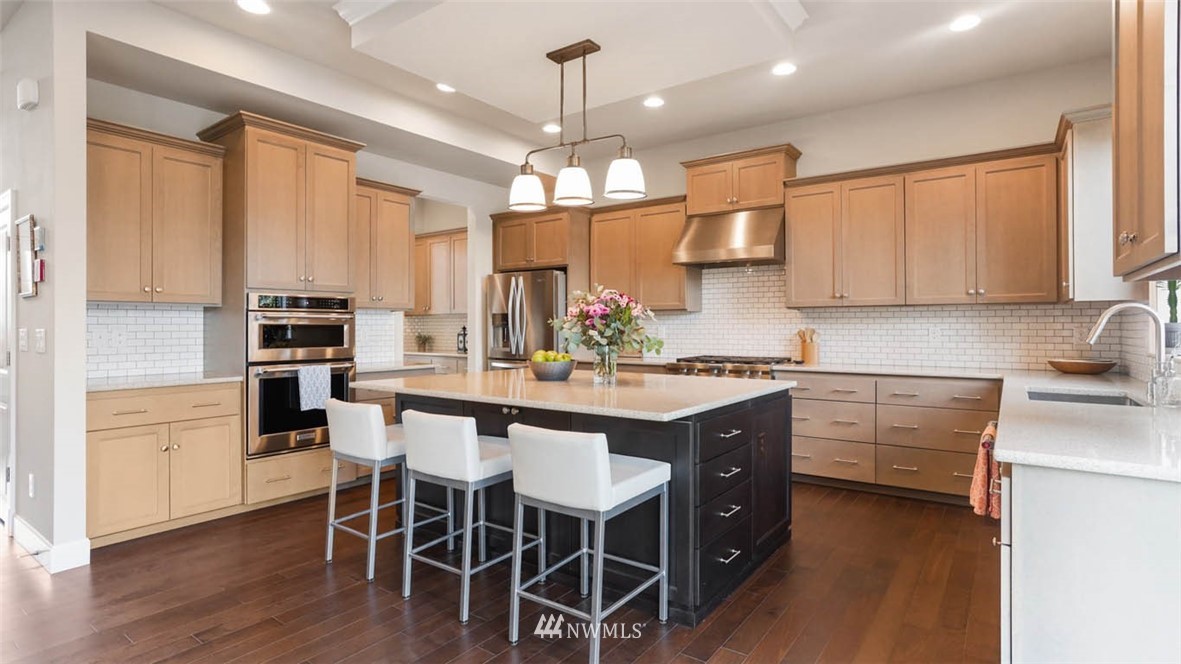 5610 Northeast 2nd Court Renton, WA 98059 - Photo 6 of 29