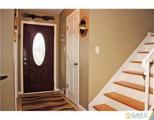 27 Nottingham Road Edison, NJ 08820 - Photo 2 of 22