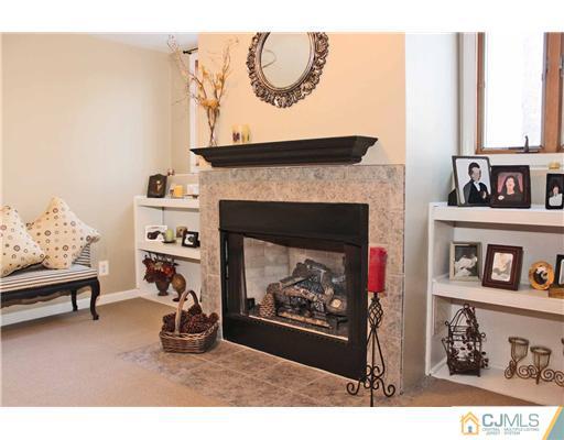 27 Nottingham Road Edison, NJ 08820 - Photo 11 of 22