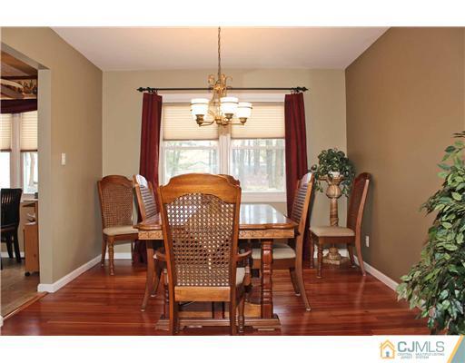 27 Nottingham Road Edison, NJ 08820 - Photo 5 of 22