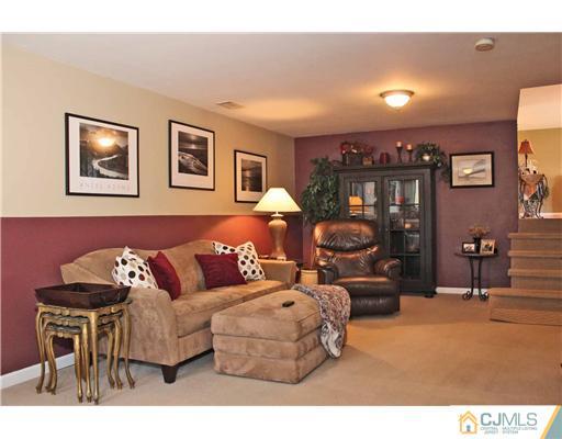 27 Nottingham Road Edison, NJ 08820 - Photo 10 of 22