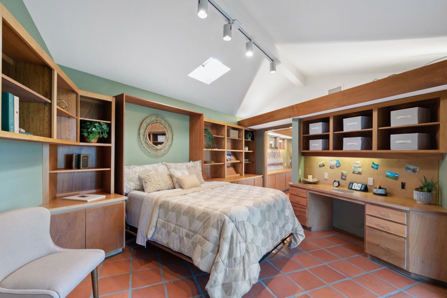 195 Raptor Road Watsonville, CA 95076 - Photo 24 of 63 a bedroom with a bed and a dresser