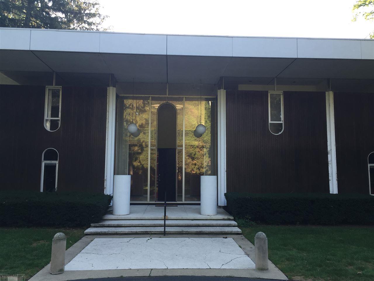 874 Lake Shore Road Grosse Pointe Shores, MI 48236 - Photo 19 of 19