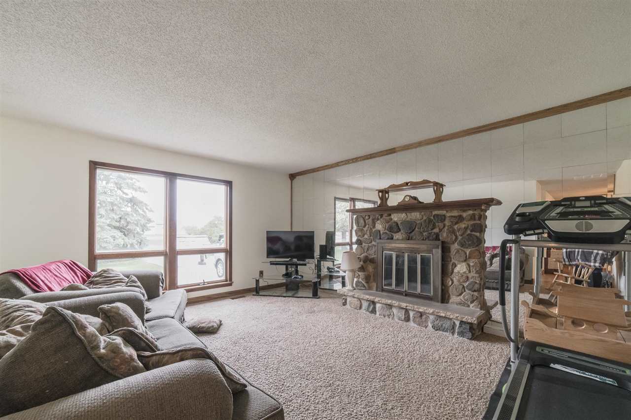 7411 East Potter Road Davison, MI 48423 - Photo 5 of 29 50039743-4.JPG