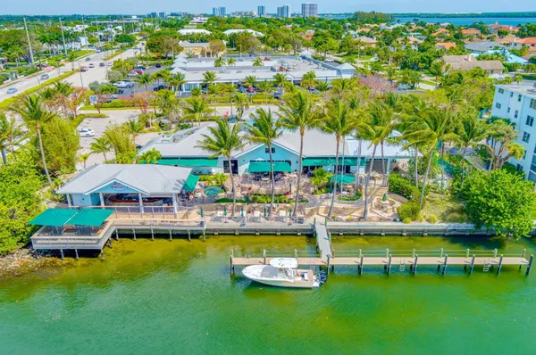 $1,950 | 108 Paradise Harbour Boulevard, Unit 512, North Palm Beach, FL 33408