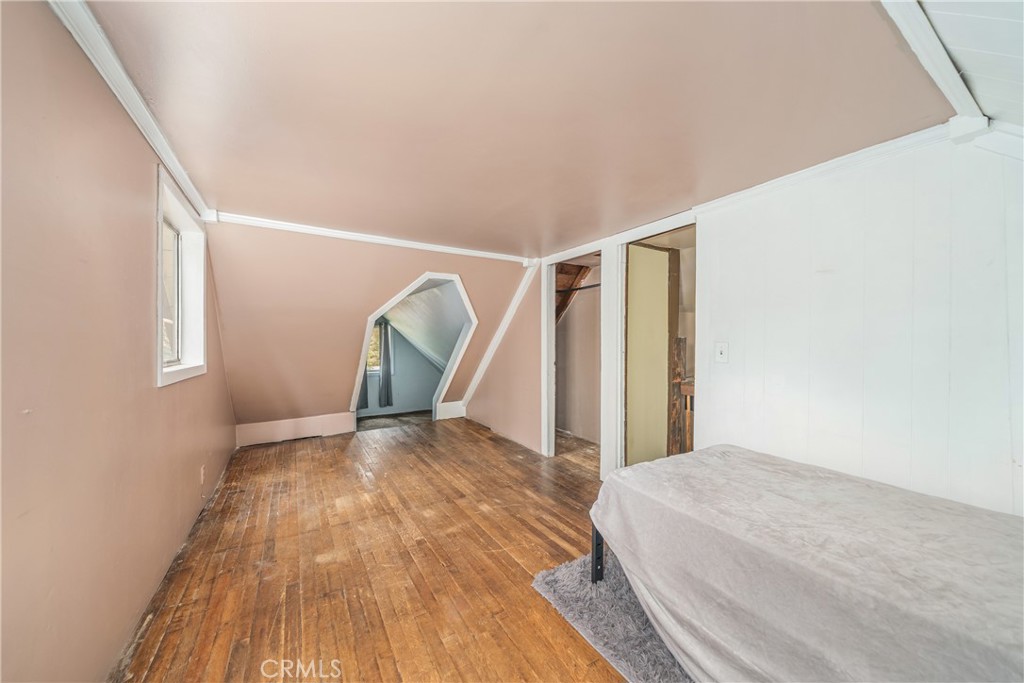 1501 Oriole Road Wrightwood, CA 92397 - Photo 23 of 29 a view of empty room with wooden floor