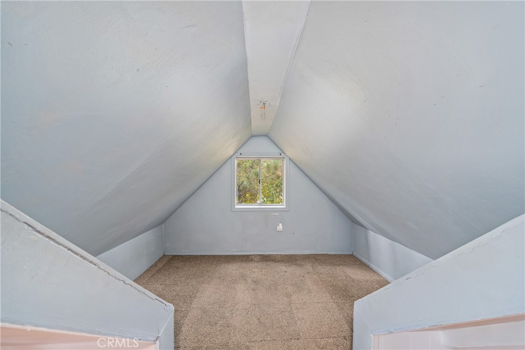 1501 Oriole Road Wrightwood, CA 92397 - Photo 24 of 29 a view of room