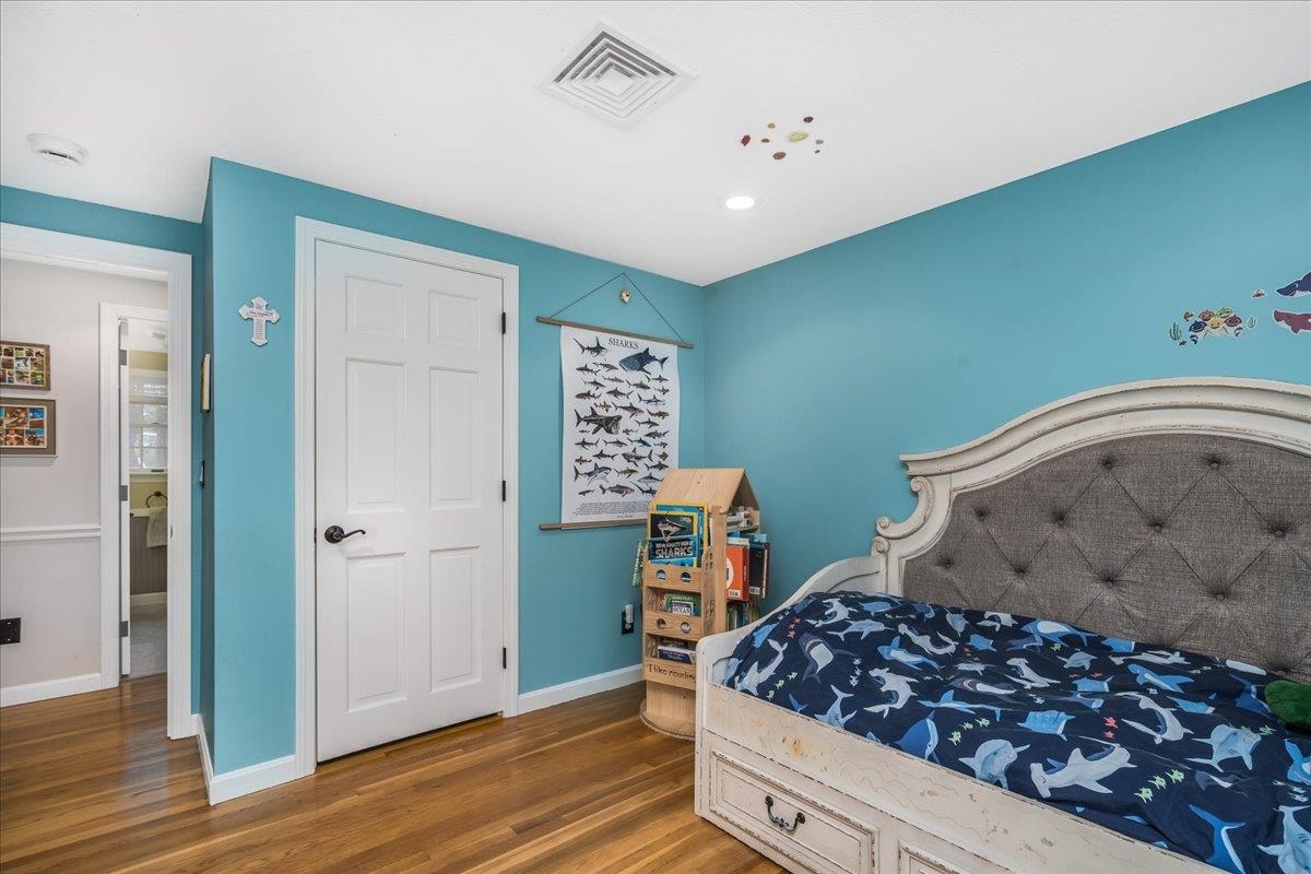 21 Berry Road Derry, NH 03038 - Photo 16 of 52