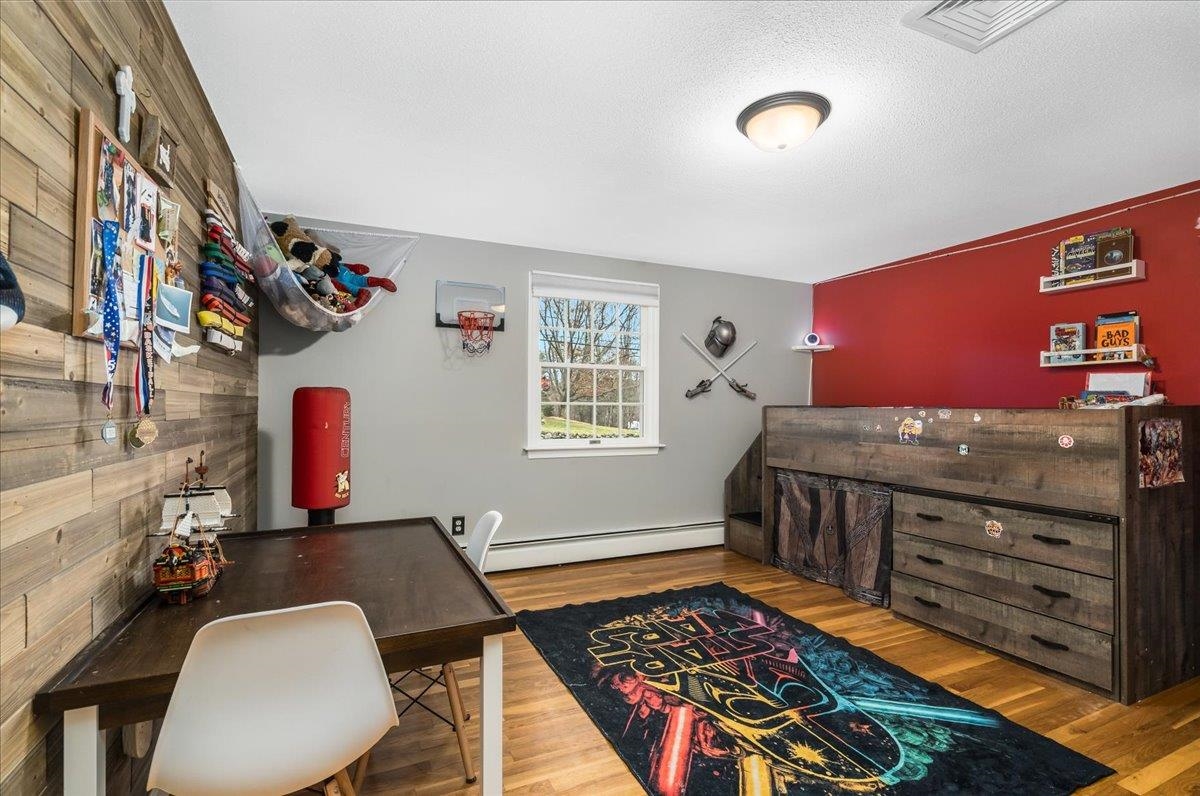 21 Berry Road Derry, NH 03038 - Photo 17 of 52