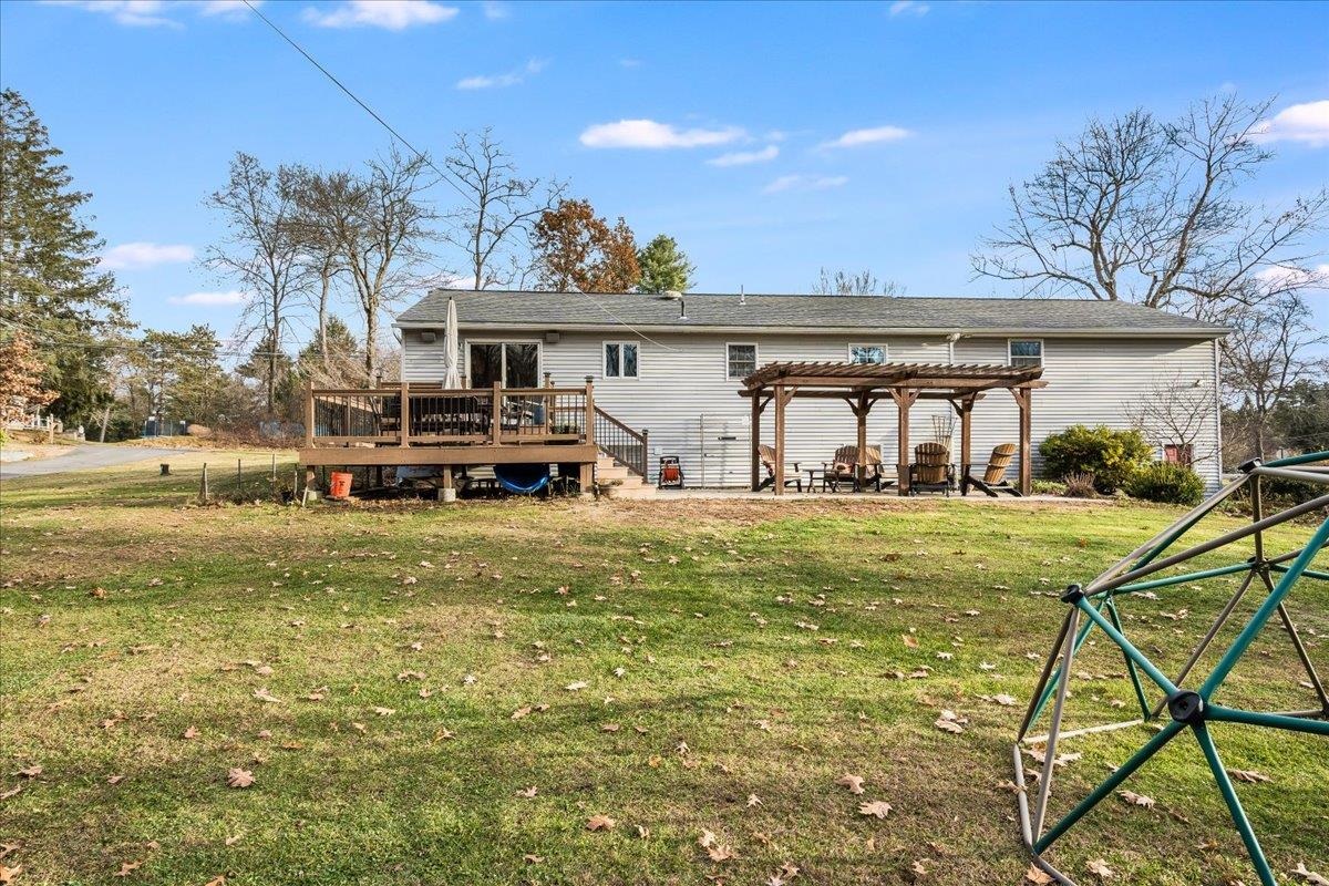 21 Berry Road Derry, NH 03038 - Photo 46 of 52