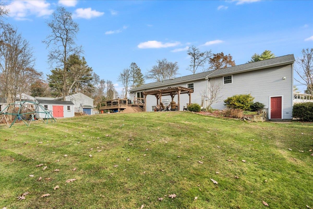 21 Berry Road Derry, NH 03038 - Photo 47 of 52