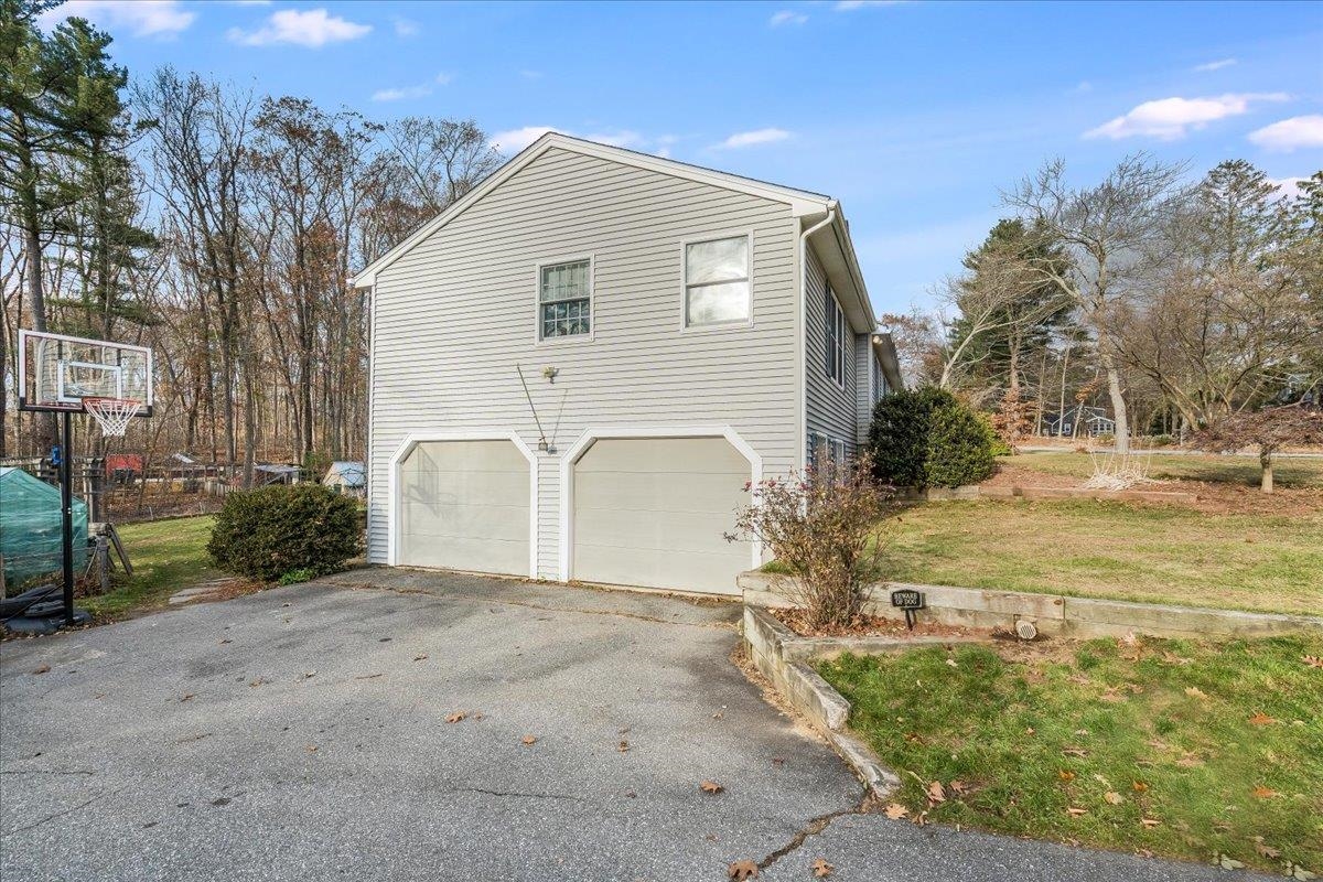 21 Berry Road Derry, NH 03038 - Photo 51 of 52