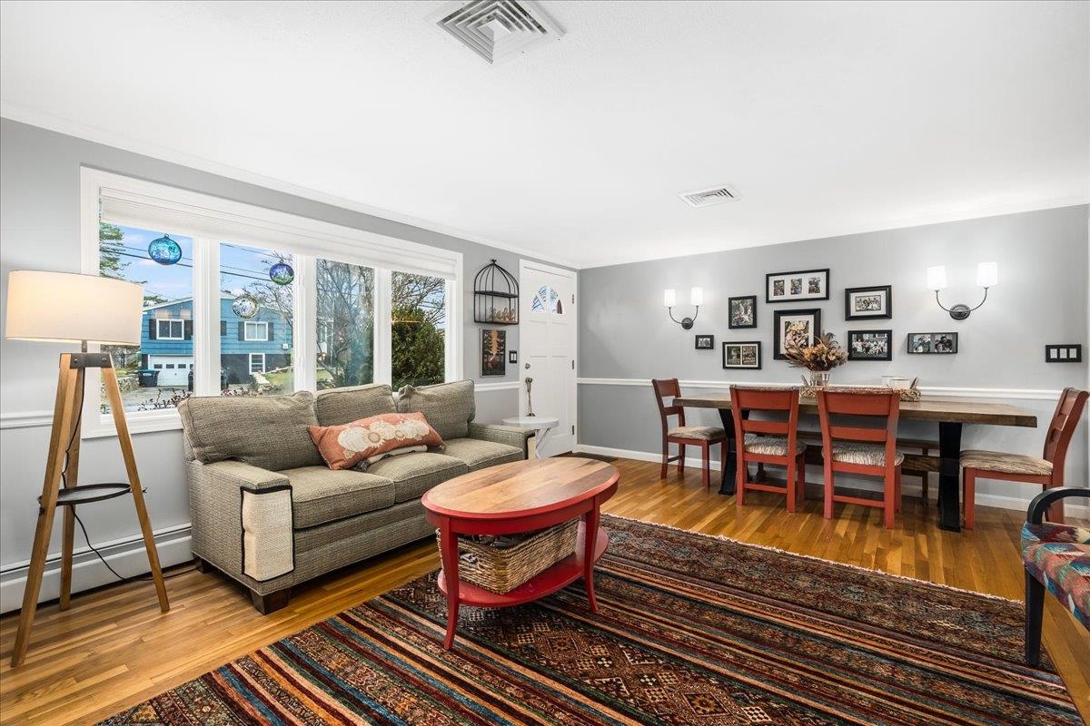 21 Berry Road Derry, NH 03038 - Photo 8 of 52