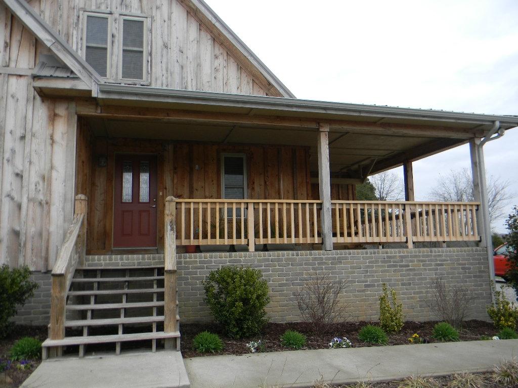 152 West Creston Road Crossville, TN 38571 - Photo 3 of 25 2 Front porch