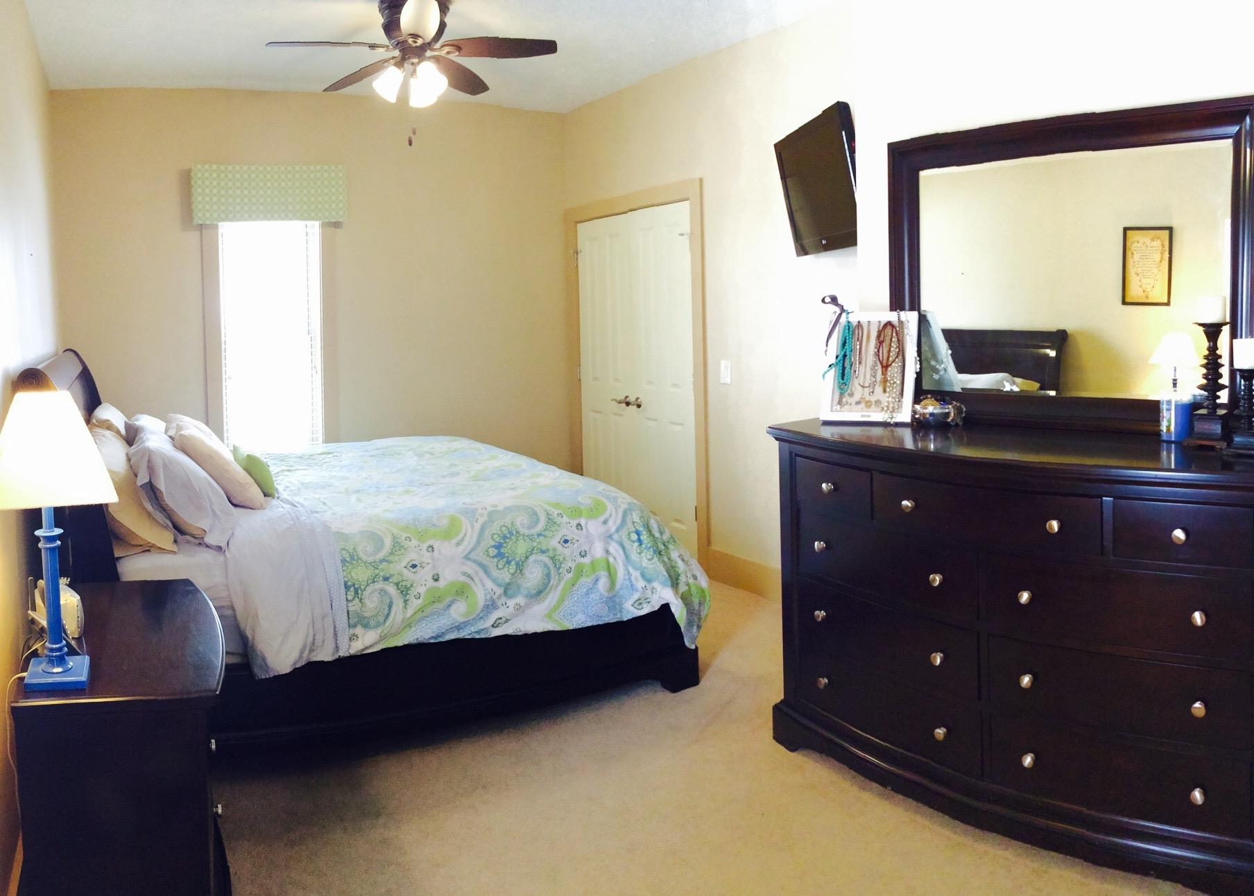 152 West Creston Road Crossville, TN 38571 - Photo 10 of 25 10 Master bedroom