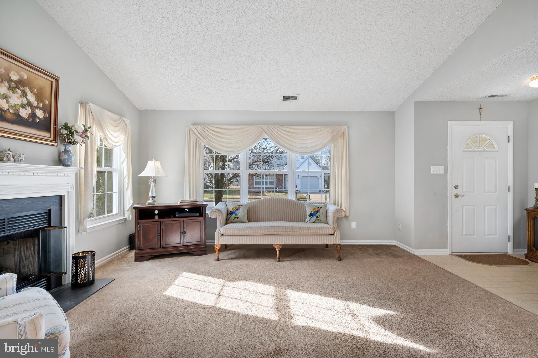 405 Paradise Road Williamstown, NJ 08094 - Photo 6 of 30 Gallery Image 6