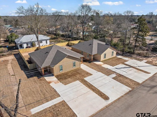 $420,000 | 502 Neches Street, Jacksonville, TX 75766