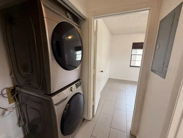 $1,395 | 851 Mecca Drive, Unit C, Sarasota, FL 34234