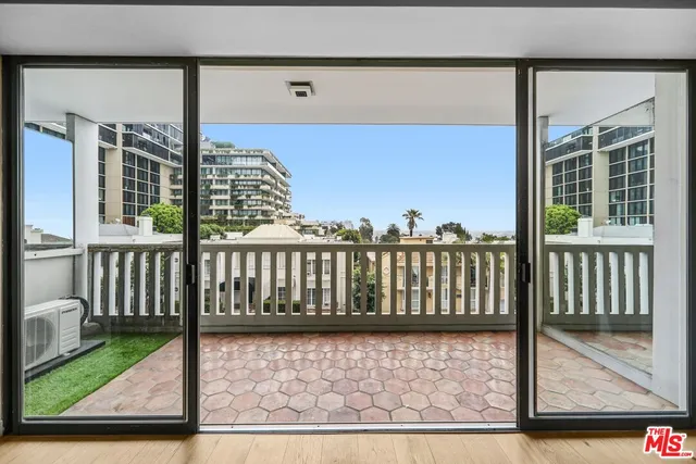 $725,000 | 999 North Doheny Drive, Unit 306, West Hollywood, CA 90069