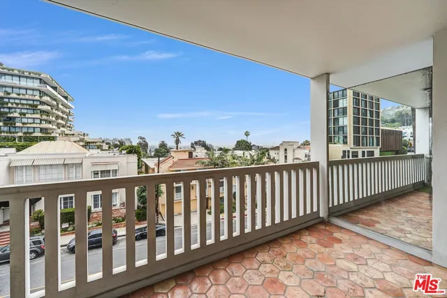 $725,000 | 999 North Doheny Drive, Unit 306, West Hollywood, CA 90069