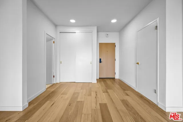 $725,000 | 999 North Doheny Drive, Unit 306, West Hollywood, CA 90069