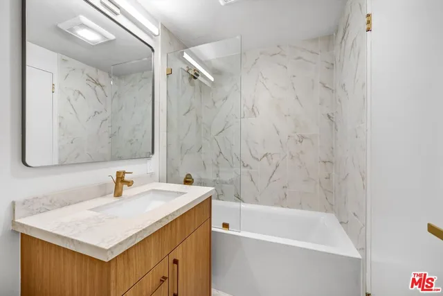 $725,000 | 999 North Doheny Drive, Unit 306, West Hollywood, CA 90069