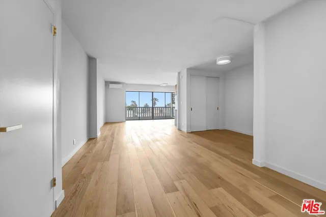 $725,000 | 999 North Doheny Drive, Unit 306, West Hollywood, CA 90069