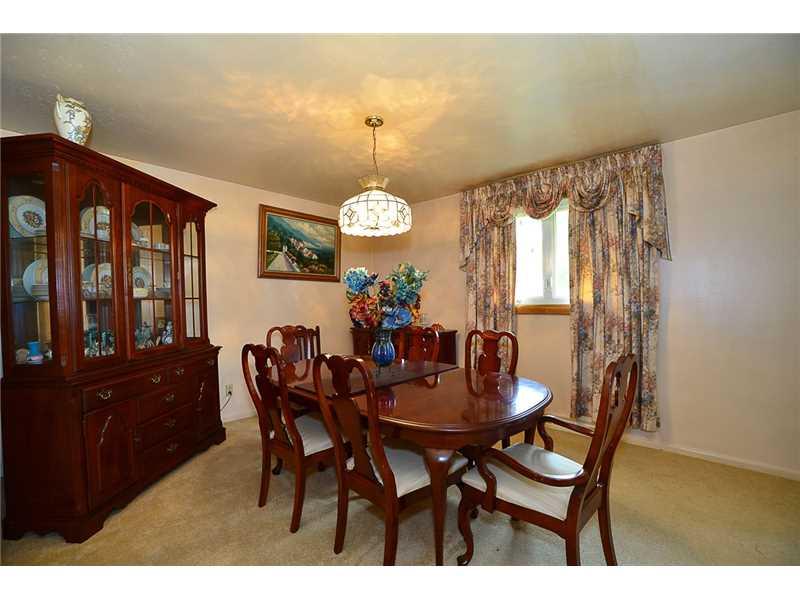 112 Iris Road Sewickley, PA 15143 - Photo 3 of 11 Dining Room.