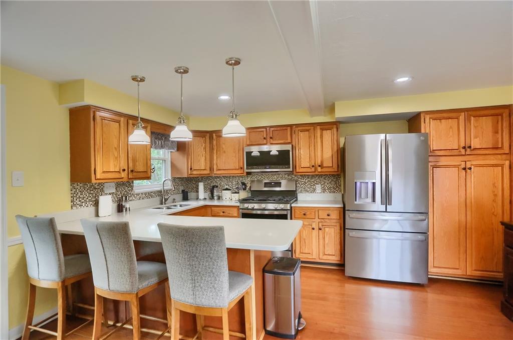 141 Ridge Avenue Pittsburgh, PA 15237 - Photo 19 of 39 A well equipped kitchen is the heart of the home.