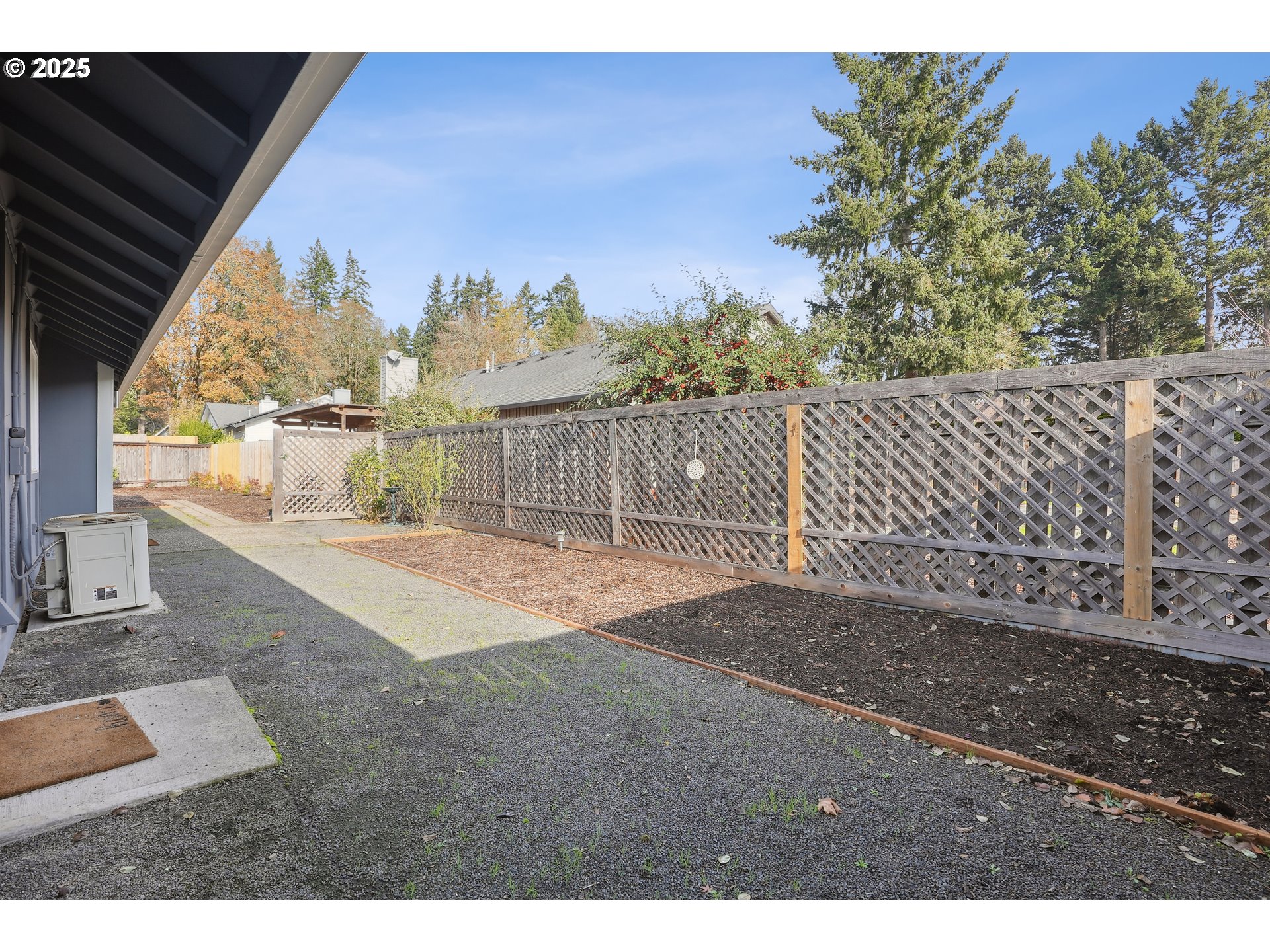 15920 Southwest Century Oak Circle Portland, OR 97224 - Photo 25 of 30 a balcony with table and chairs