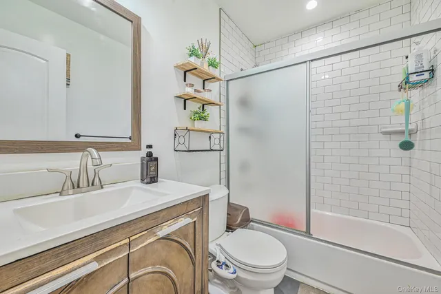 $849,000 | 164 Biltmore Avenue, Elmont, NY 11003