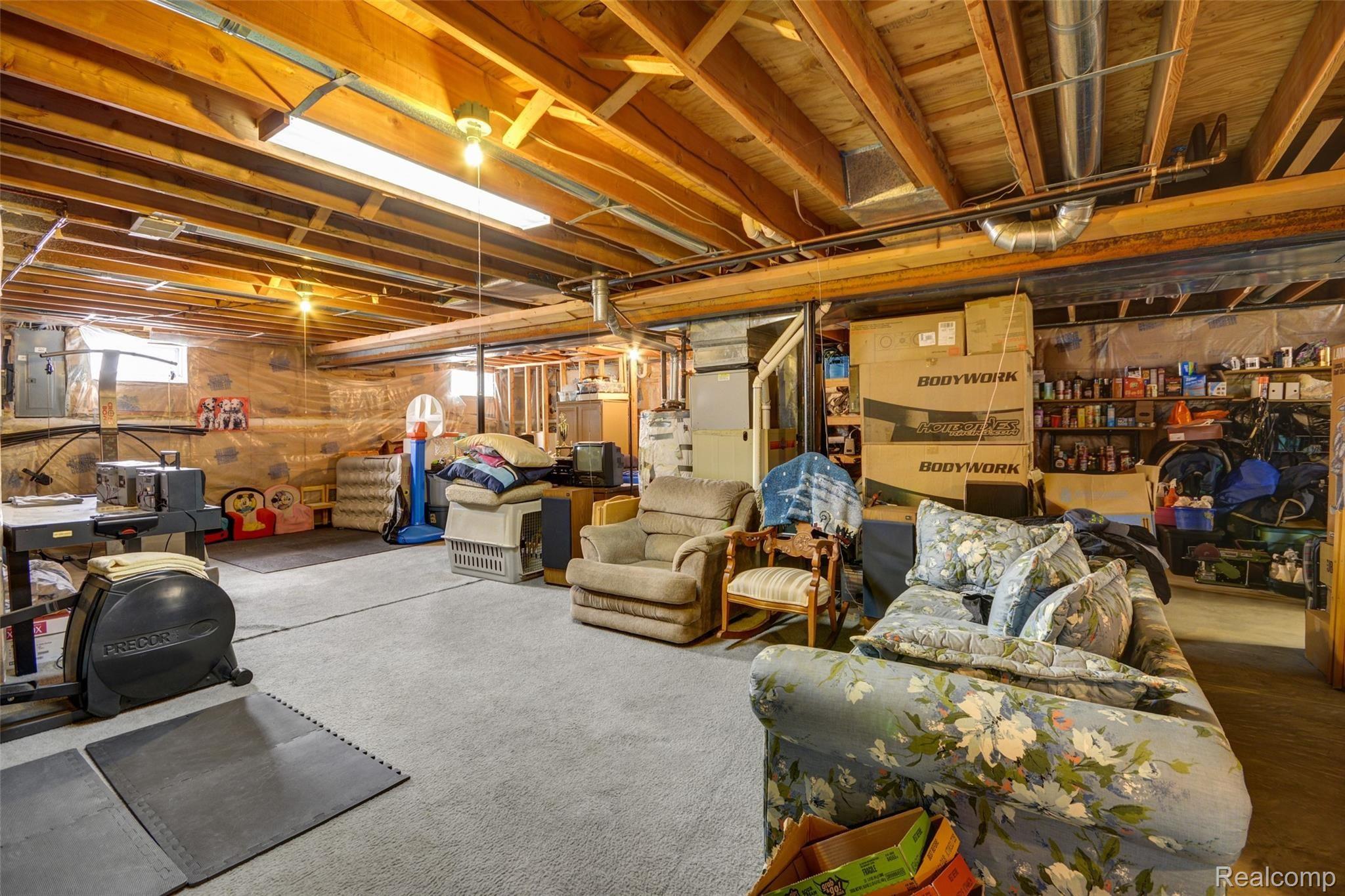 6187 Hellner Road Ann Arbor, MI 48105 - Photo 27 of 50 Hellner_29.jpg