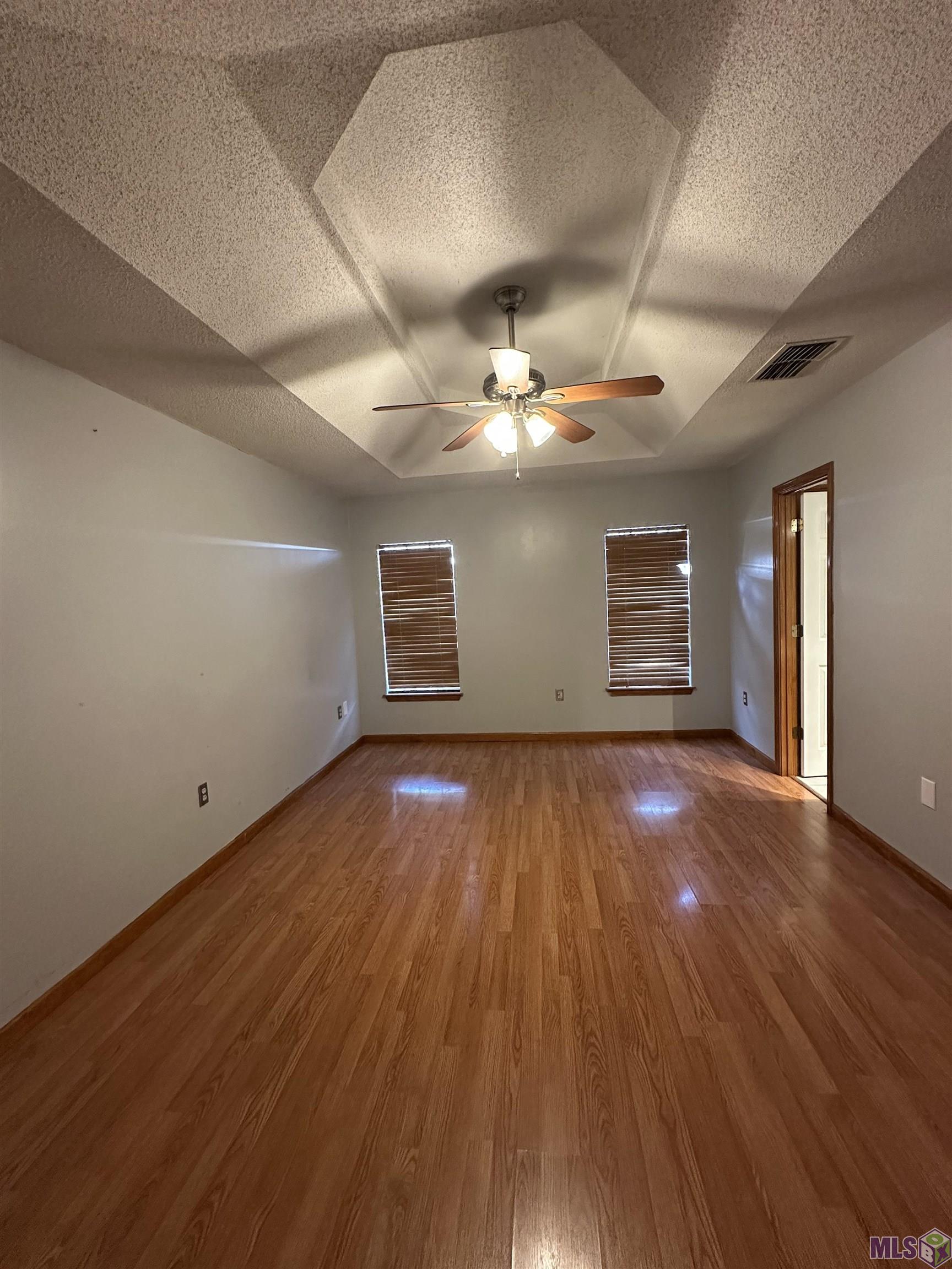 421 Cavaness Drive Houma, LA 70364 - Photo 9 of 29