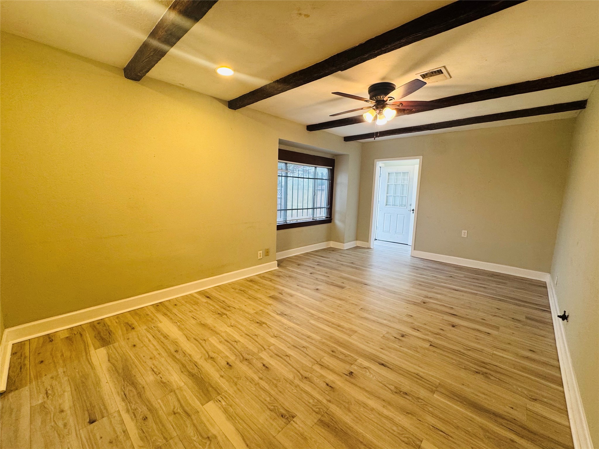 2308 Bennington Street Houston, TX 77093 - Photo 9 of 25