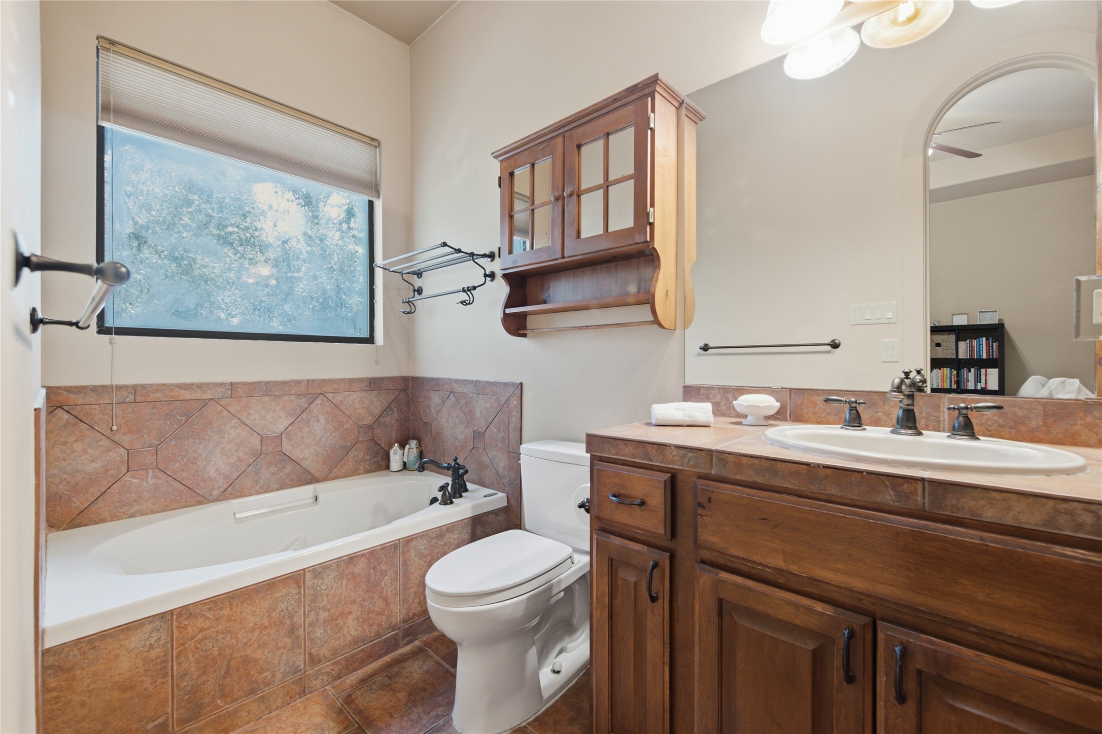 15210 Kevin Lane Austin, TX 78734 - Photo 24 of 35 Primary bathroom