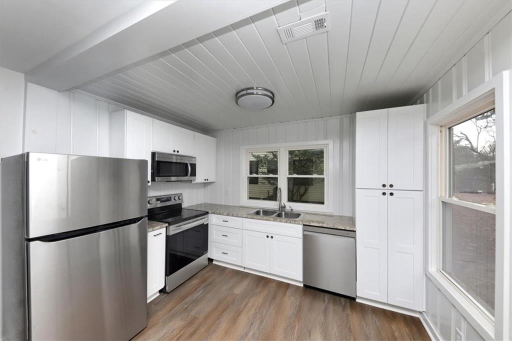 3601 Orchard Circle Decatur, GA 30032 - Photo 6 of 22