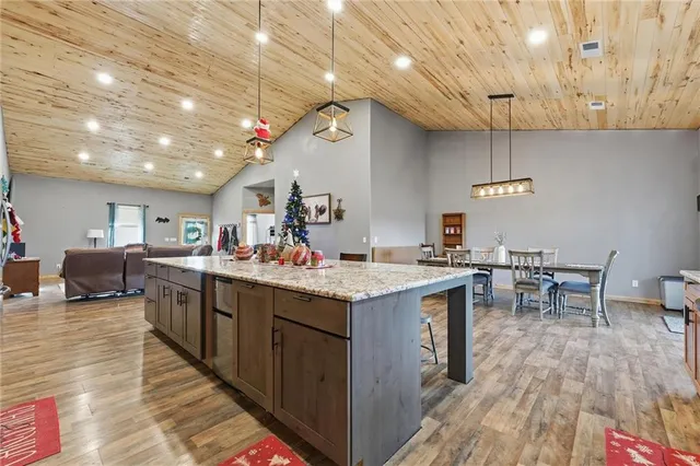 $700,000 | 9857 Southwest Duroc Drive, Cameron, MO 64429