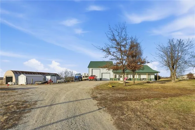 $700,000 | 9857 Southwest Duroc Drive, Cameron, MO 64429