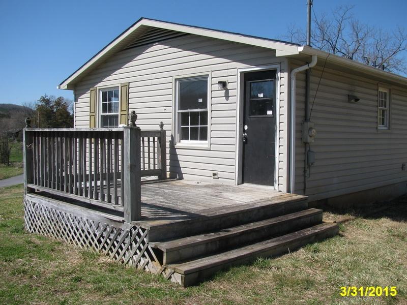 7847 Springwood Road Buchanan, VA 24066 - Photo 2 of 13 IMG_4184_resize