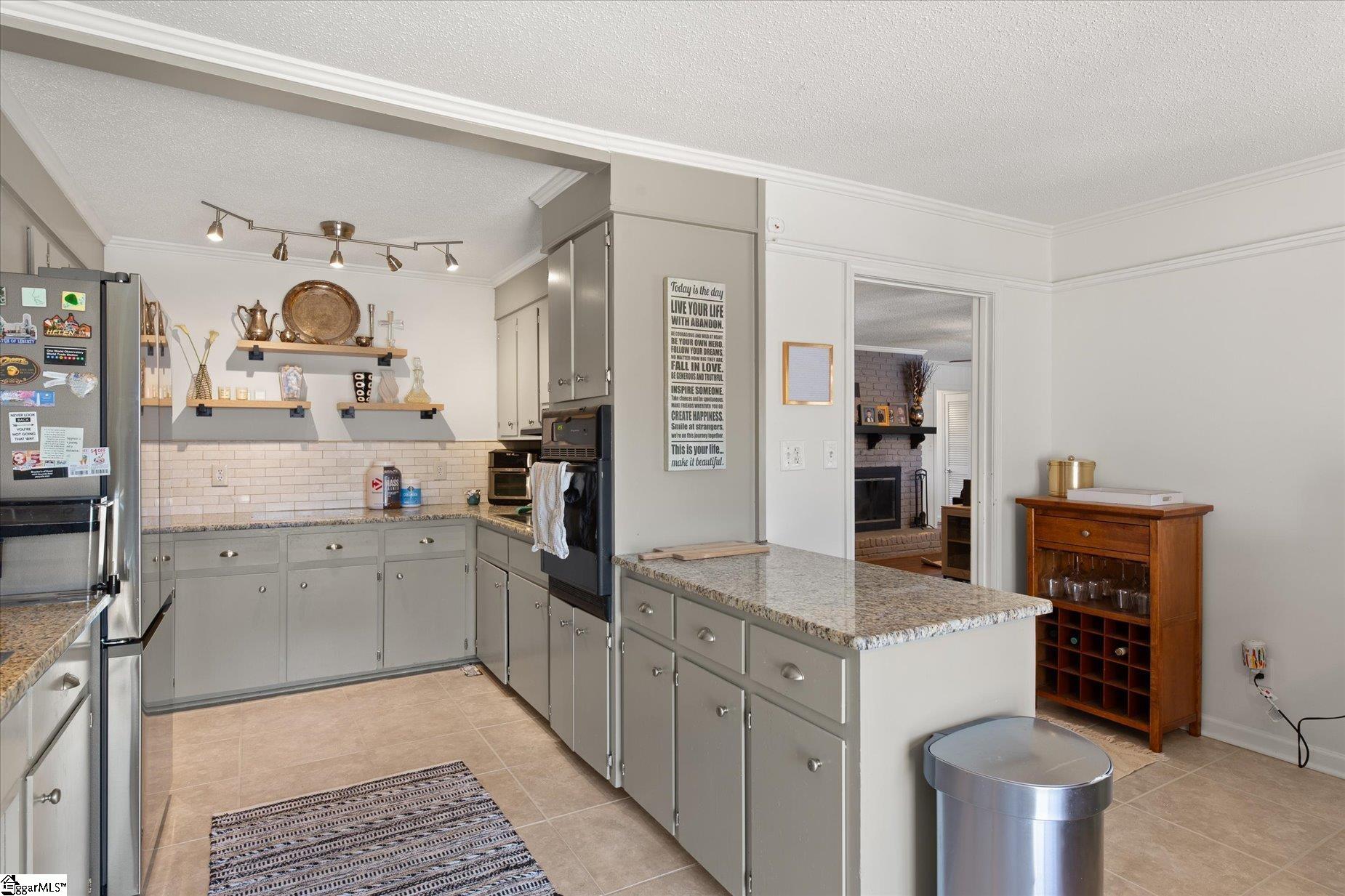 104 Oak Forest Drive Greer, SC 29650 - Photo 11 of 30